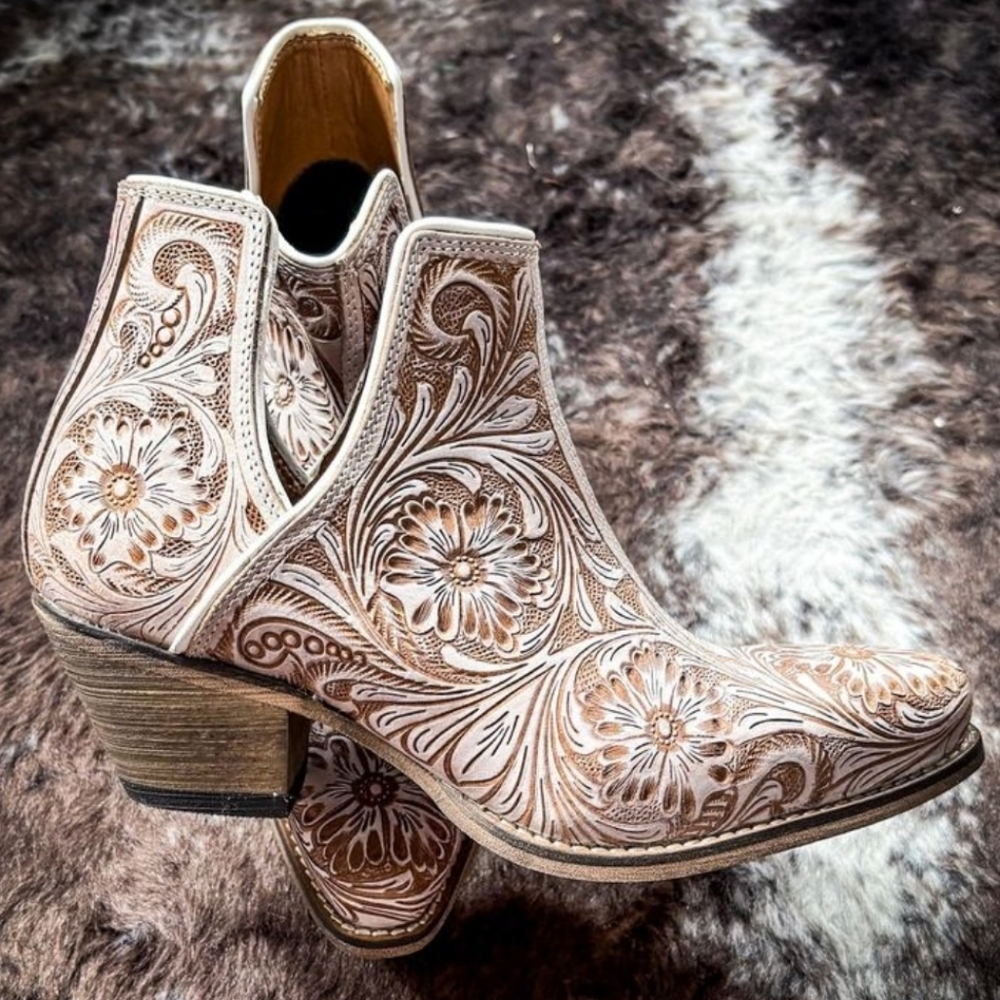 MYra - Western Moxie Booties - White Chocolate